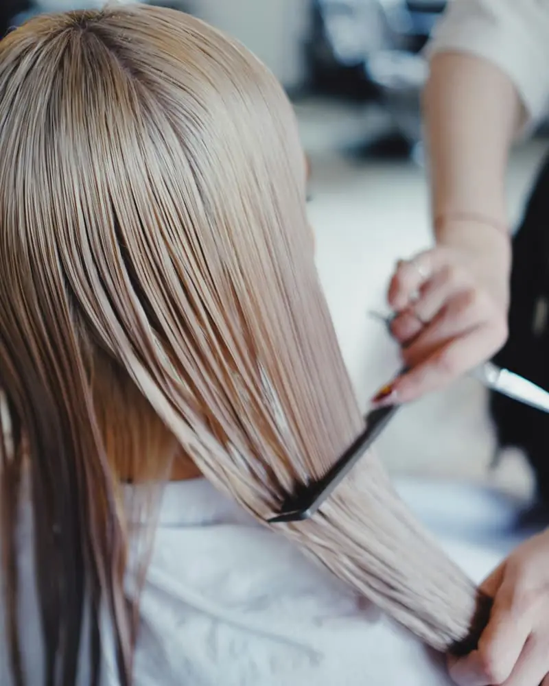 Tratamiento de keratina — por Laura Ruiz en Esem Hair